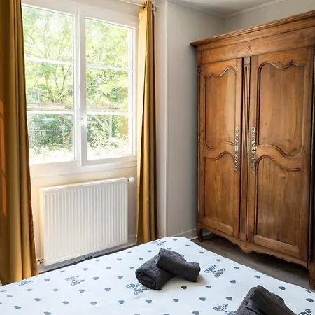 Дом отдыха L'ancienne Gare D'issigeac,piscine,grand Terrain,4 Personnes