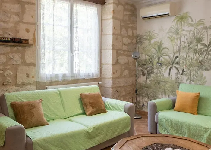 L'ancienne Gare D'issigeac,piscine,grand Terrain,4 Personnes Casa vacanze Issigeac